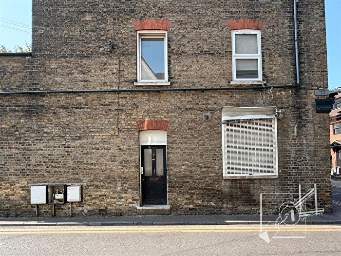 1 Bedroom Flat To Rent In High Street, St. Mary Cray, Orpington, BR5