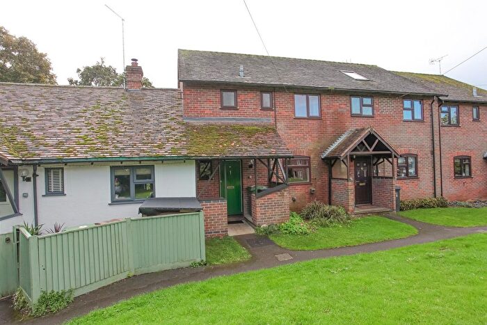 3 Bedroom Terraced House To Rent In Barn Close, Denchworth, Wantage, OX12