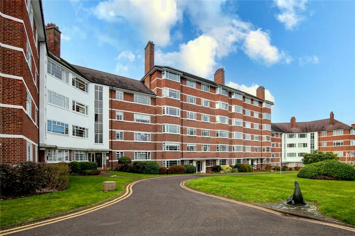 2 Bedroom Apartment To Rent In Deanhill Court, Upper Richmond Road West, East Sheen, London, SW14