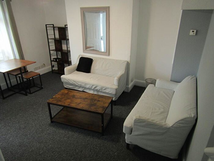 1 Bedroom House To Rent In St James, Exeter, EX4