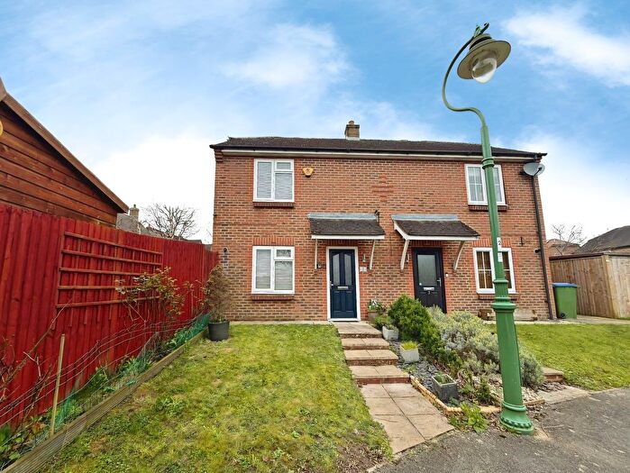 2 Bedroom End Of Terrace House For Sale In Platts Meadow, Billingshurst, West Sussex, RH14