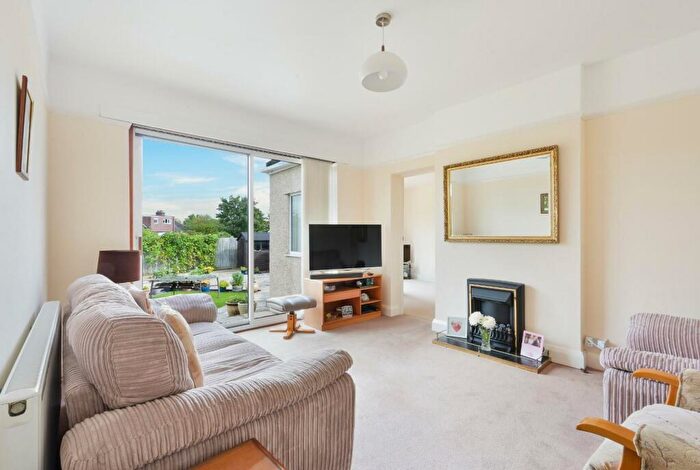 2 Bedroom Detached Bungalow For Sale In The Drive, Ewell, KT19