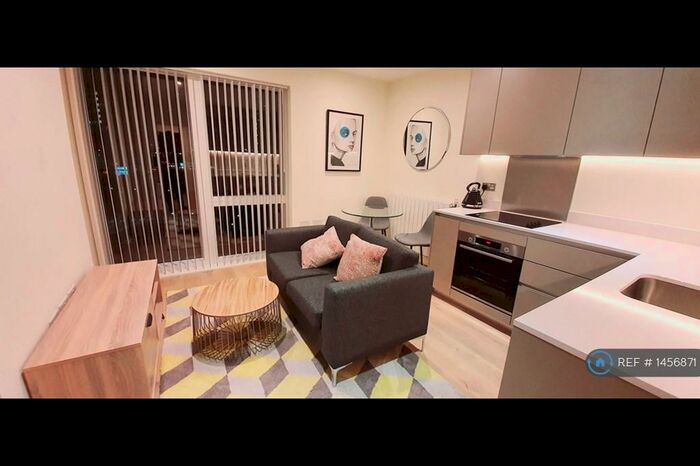 Studio To Rent In Minotaur House, London, SE18