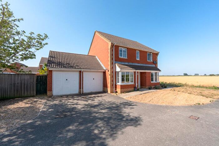 4 Bedroom Detached House For Sale In Drovers Close, Ramsey Mereside, Ramsey, Huntingdon, Cambridgeshire, PE26