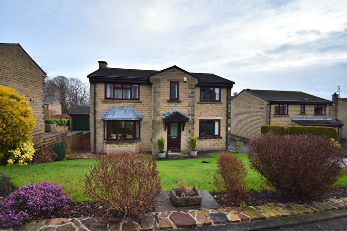 4 Bedroom Detached House For Sale In Hockerley Avenue, Whaley Bridge, High Peak, SK23