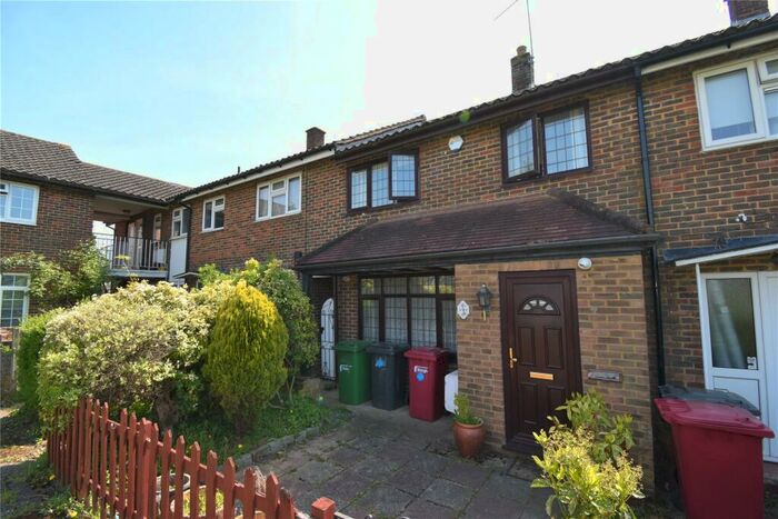 3 Bedroom Terraced House To Rent In Whittaker Road, Slough, Berkshire, SL2