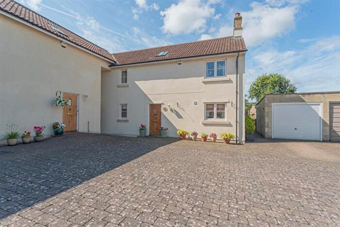 3 Bedroom Semi-Detached House For Sale In Gregory Close, Box, Corsham, SN13
