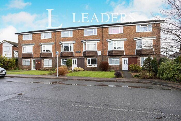 2 Bedroom Maisonette To Rent In Oaklands, Oakhill Road, RH13