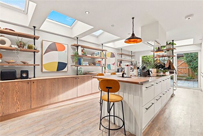4 Bedroom Terraced House For Sale In Langroyd Road, London, SW17