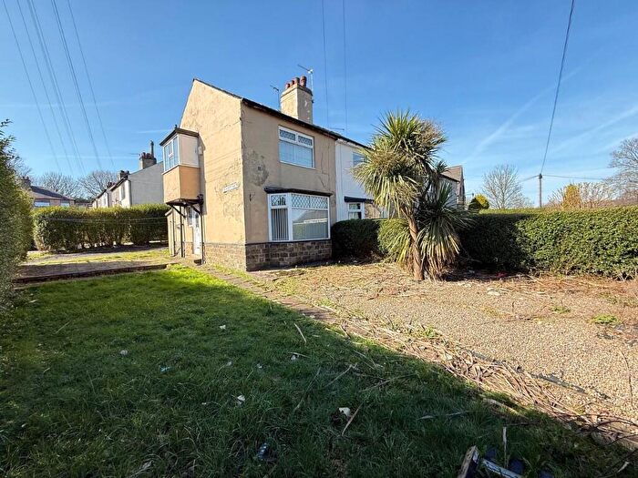 2 Bedroom Semi Detached House For Sale In Lee Mount Road, Halifax, West Yorkshire, HX3