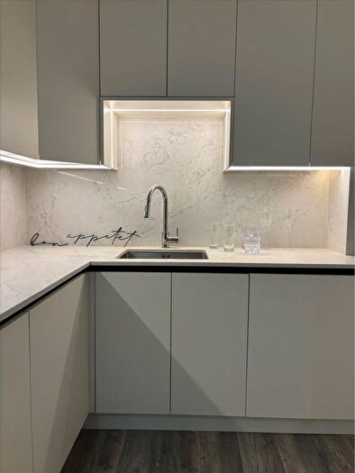 4 Bedroom Flat To Rent In Sidney Grove, Clerkenwell, London, EC1V