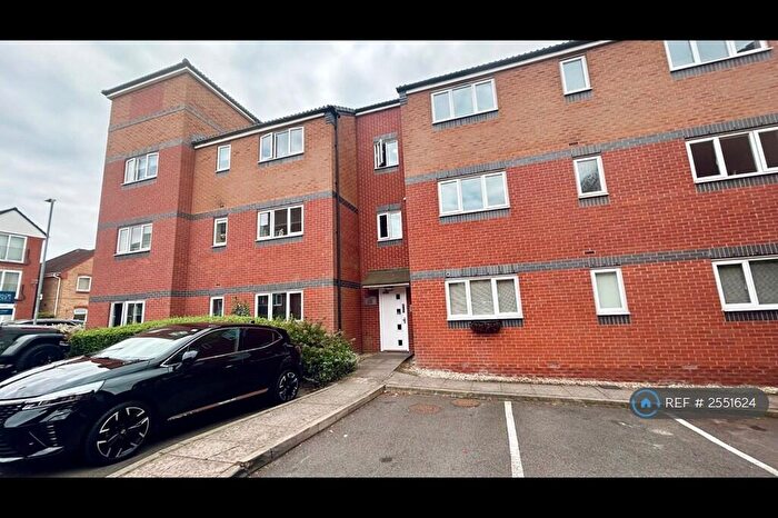 2 Bedroom Flat To Rent In Peel Drive, Wilnecote, Tamworth, B77