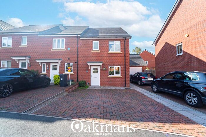 3 Bedroom Semi-Detached House For Sale In Willow Croft, Birmingham, B38