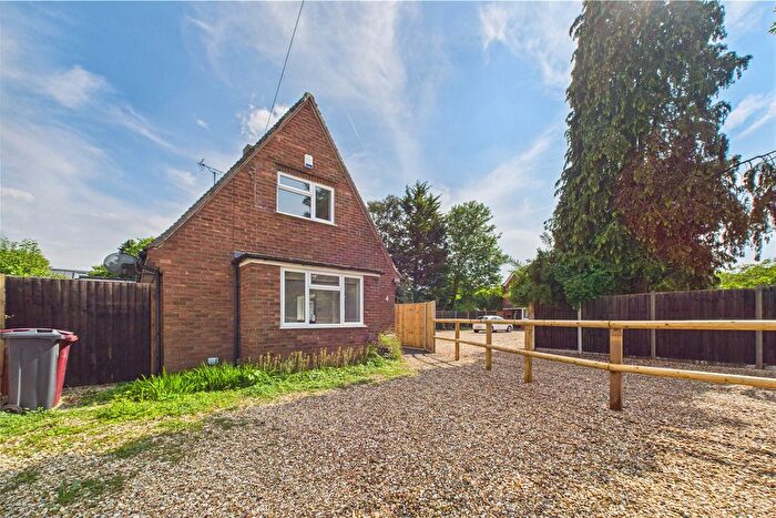 2 Bedroom Detached House To Rent In Copse Avenue, Caversham, Reading, Berkshire, RG4