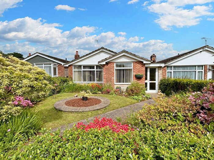 3 Bedroom Detached Bungalow For Sale In Curlew Drive, Hythe, SO45