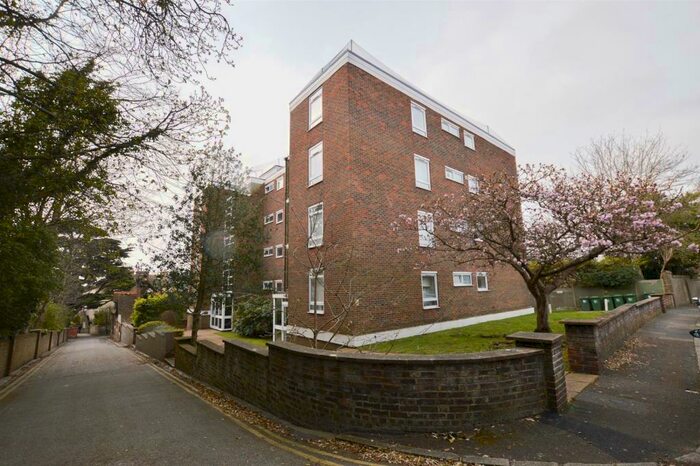 1 Bedroom Flat To Rent In Glenthorne House, Arundel Road, BN21
