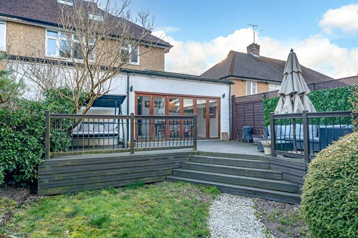 4 Bedroom Semi-Detached House For Sale In Parkside Drive, Watford, WD17