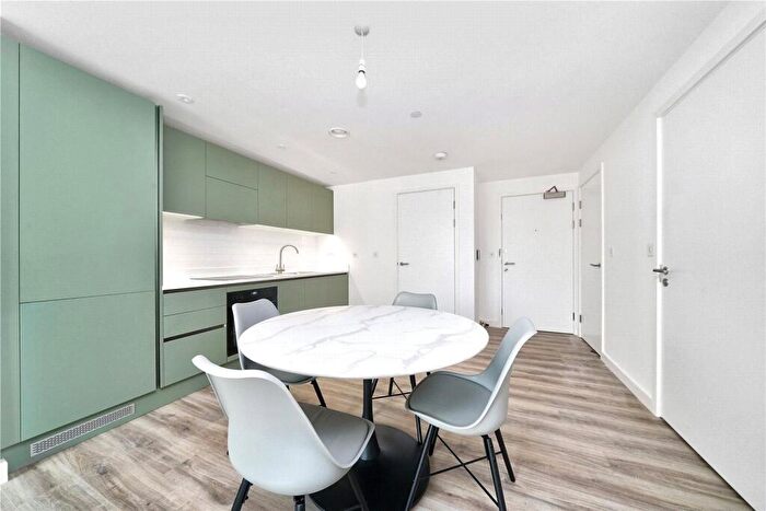 2 Bedroom Property To Rent In Chevette Court, Kimpton Road, Luton, LU2