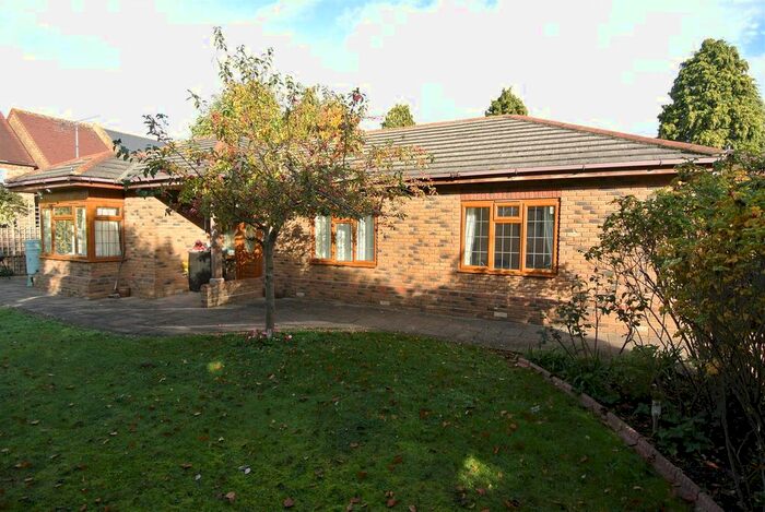 3 Bedroom Bungalow To Rent In Alexandra Road, Ashford, TW15