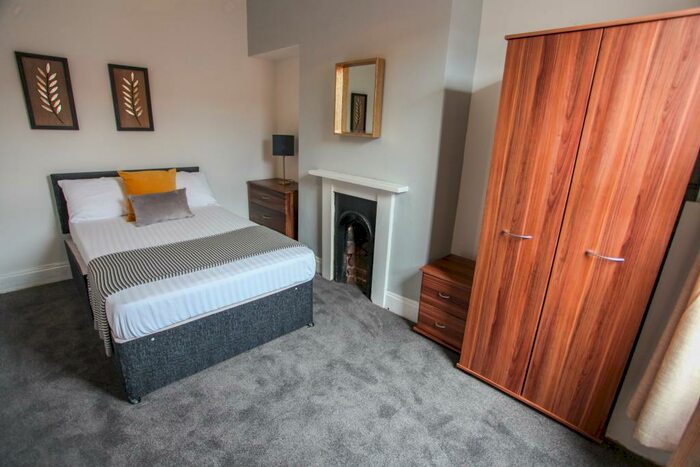 4 Bedroom House To Rent In Upper Warwick Street, L8