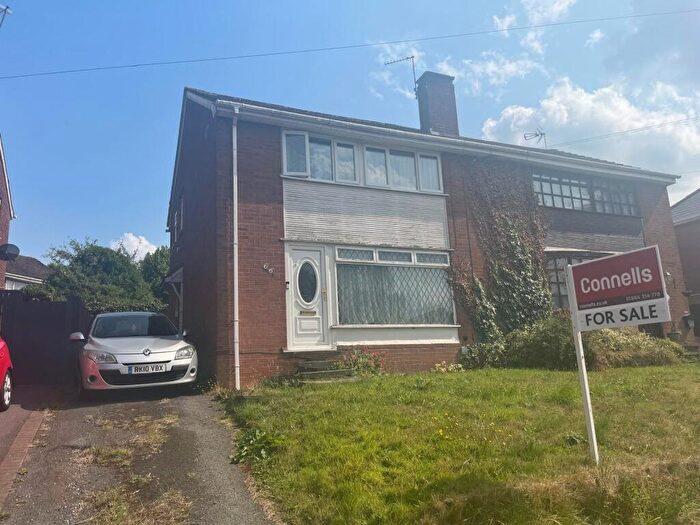 3 Bedroom Semi-Detached House For Sale In Eve Lane, Dudley, DY1