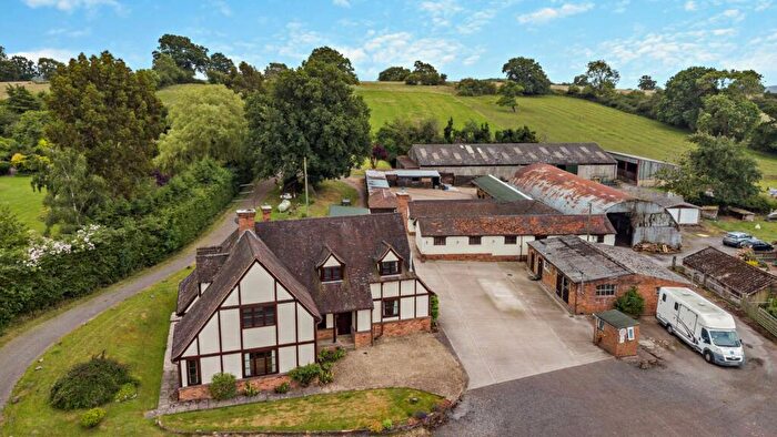 4 Bedroom Equestrian Facility For Sale In Alvechurch, Worcestershire, B48