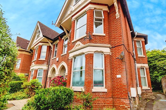 Studio For Sale In Hill Lane, Southampton, Hampshire, SO15