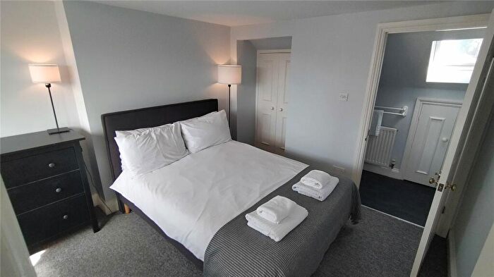 2 Bedroom Apartment To Rent In Short Let - Bedroom, Bathroom St Floor Flat In Summertown, OX2
