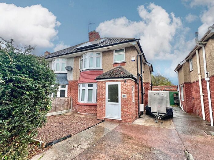 3 Bedroom Semi-Detached House For Sale In Lansdowne Road, Taunton - No Chain!, TA2
