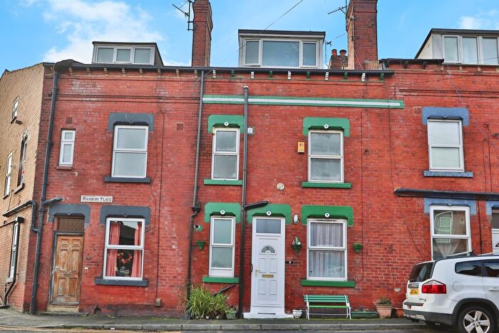 2 Bedroom Terraced House For Sale In Highbury Place, Leeds, LS6