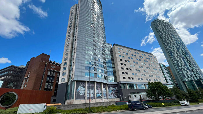 2 Bedroom Flat To Rent In Old Hall Street, Liverpool, L3