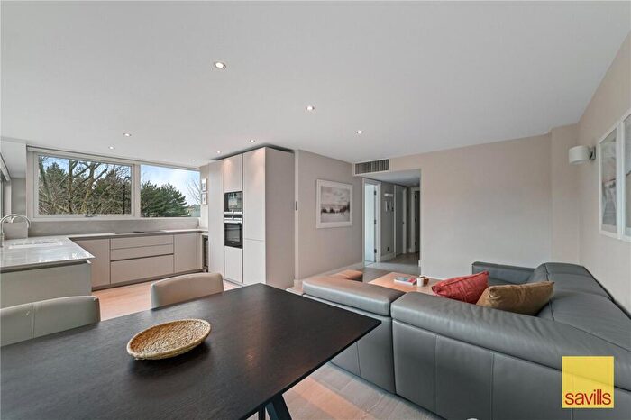 2 Bedroom Apartment For Sale In Cinnabar Wharf Central, Wapping High Street, London, E1W