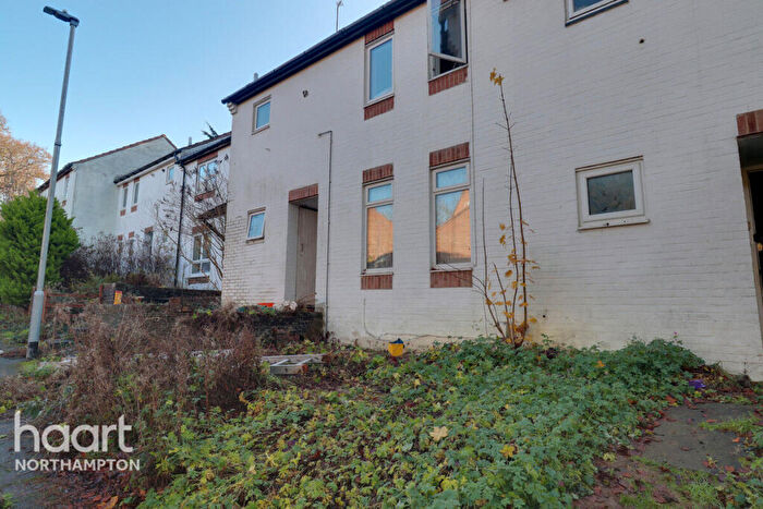 3 Bedroom Terraced House To Rent In Teesdale, Northampton, NN3