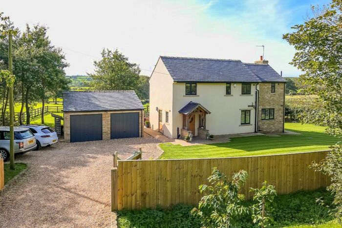 4 Bedroom Detached House For Sale In Howhill Road, Beckwithshaw, Harrogate, HG3