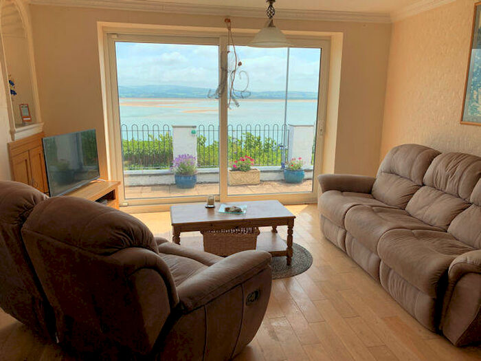 3 Bedroom End Of Terrace House For Sale In Plas Meirion, Aberdovey, LL35