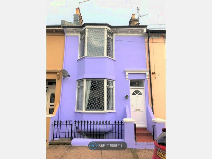 4 Bedroom Terraced House To Rent In Edinburgh Road, Brighton, BN2
