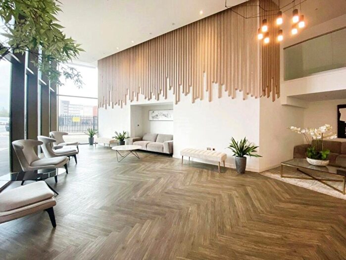 2 Bedroom Apartment For Sale In Local Crescent, The Crescent, Salford, Manchester, M5