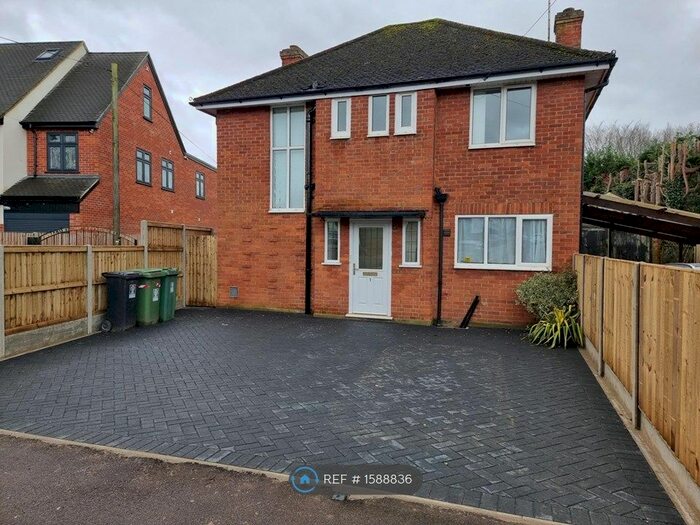 3 Bedroom Detached House To Rent In Coningesby Drive, Watford, WD17