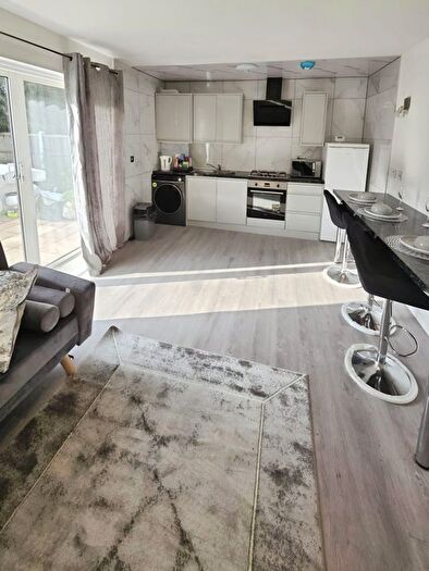 3 Bedroom Semi-Detached House To Rent In Cadiz Road, Dagenham, RM10