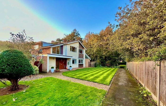 4 Bedroom Detached House For Sale In Foxton, Woughton Park, Milton Keynes, MK6