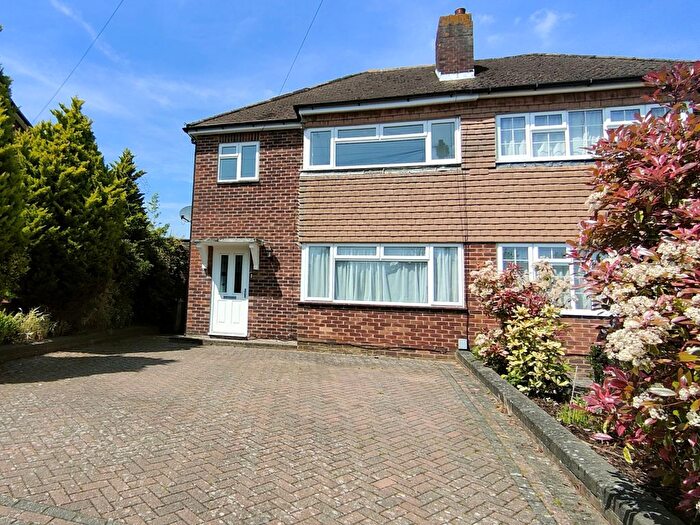 3 Bedroom Property To Rent In Daleside Close, Orpington, BR6