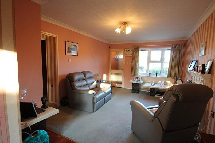 2 Bedroom End Of Terrace House For Sale In Germander Place, Conniburrow, Milton Keynes, Buckinghamshire, MK14