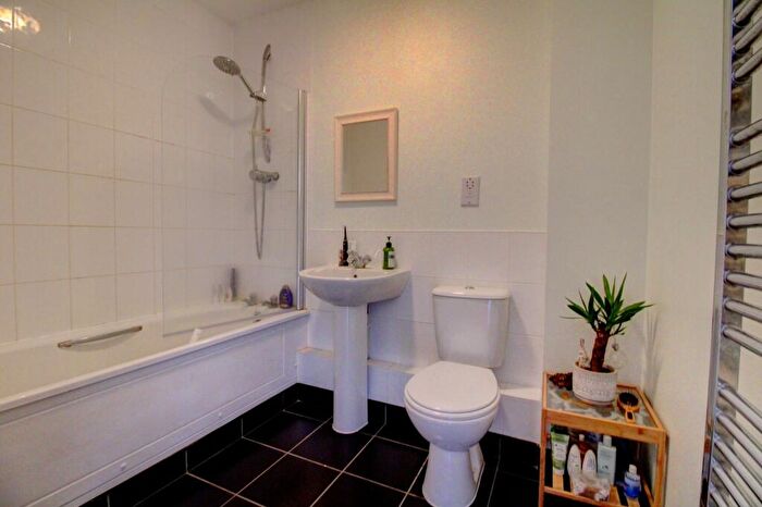 2 Bedroom Apartment For Sale In St. Hughs Avenue, High Wycombe, Buckinghamshire, HP13