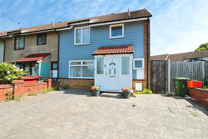 3 Bedroom Semi-Detached House For Sale In Rectory Park Drive, Basildon, Essex, SS13