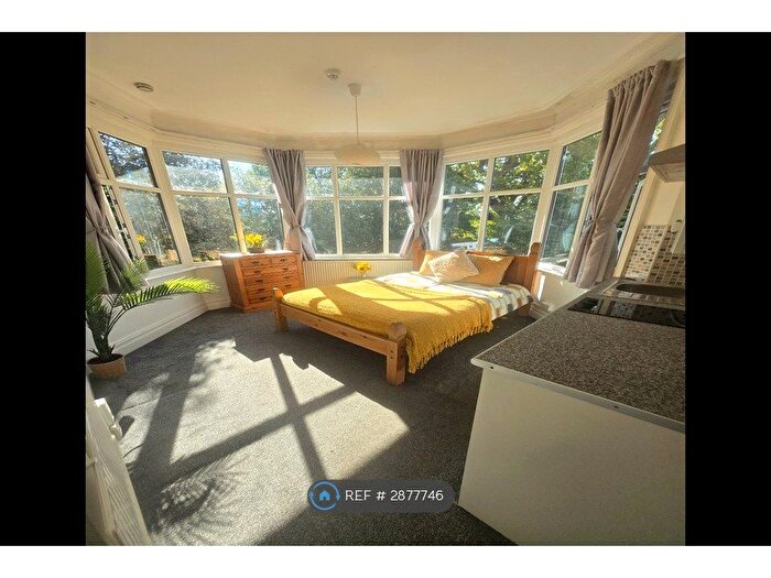 Studio To Rent In Queens Park Gardens, Bournemouth, BH8