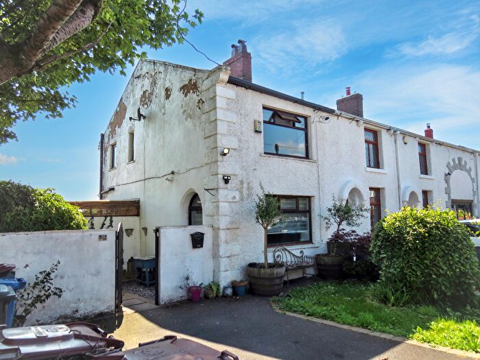 2 Bedroom Semi-Detached House For Sale In Bank Hey Lane South, Blackburn, BB1