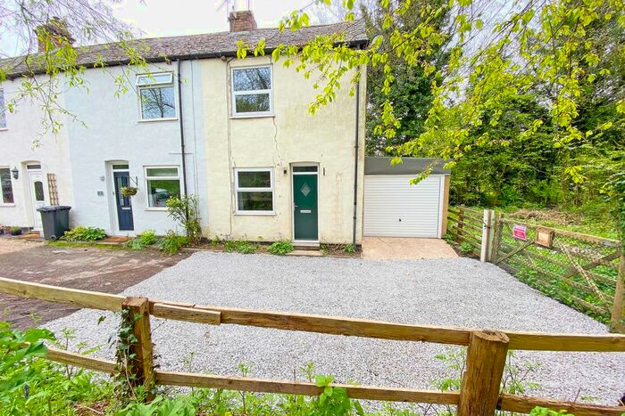 2 Bedroom Cottage To Rent In Stonefall Cottages, Hookstone Chase, Harrogate, HG2