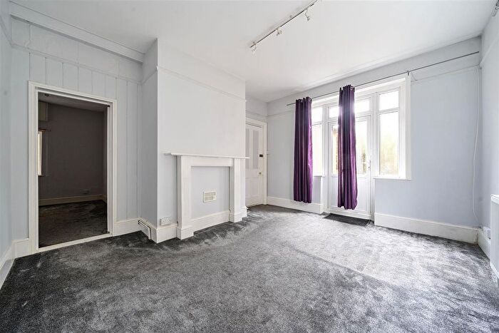 2 Bedroom Flat For Sale In Church Road, Rotherfield, Crowborough, TN6