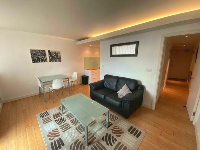 1 Bedroom Apartment To Rent In New York Apartments, LS2