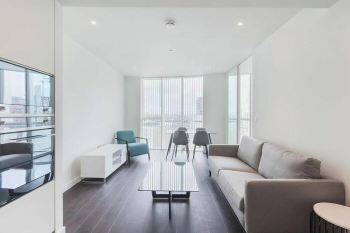 2 Bedroom Flat To Rent In Sky Gardens Wandsworth Road, Nine Elms, Wandsworth, London, SW8
